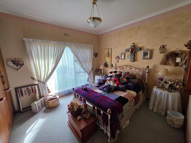 4 Bedroom Property for Sale in Gansbaai Central Western Cape